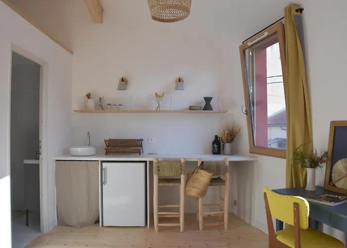 Le Bivouac - 3* تولوز